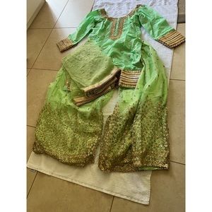 Pretty Green Sharara